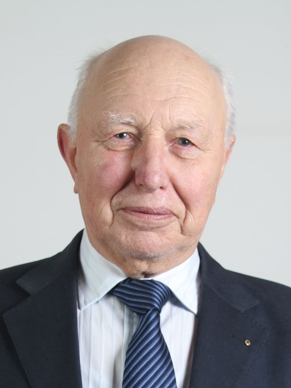  Ekhard Dorfmann